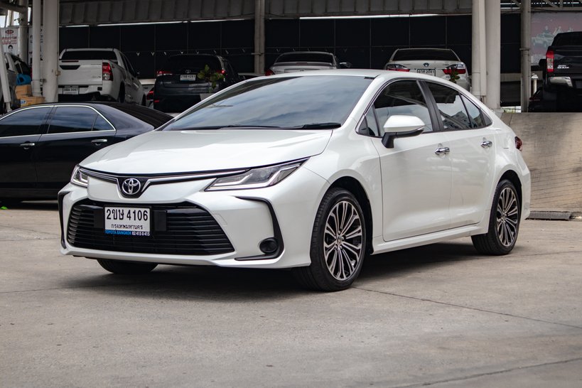 Toyota COROLLA ALTIS 1.8 Sport | gurumalist
